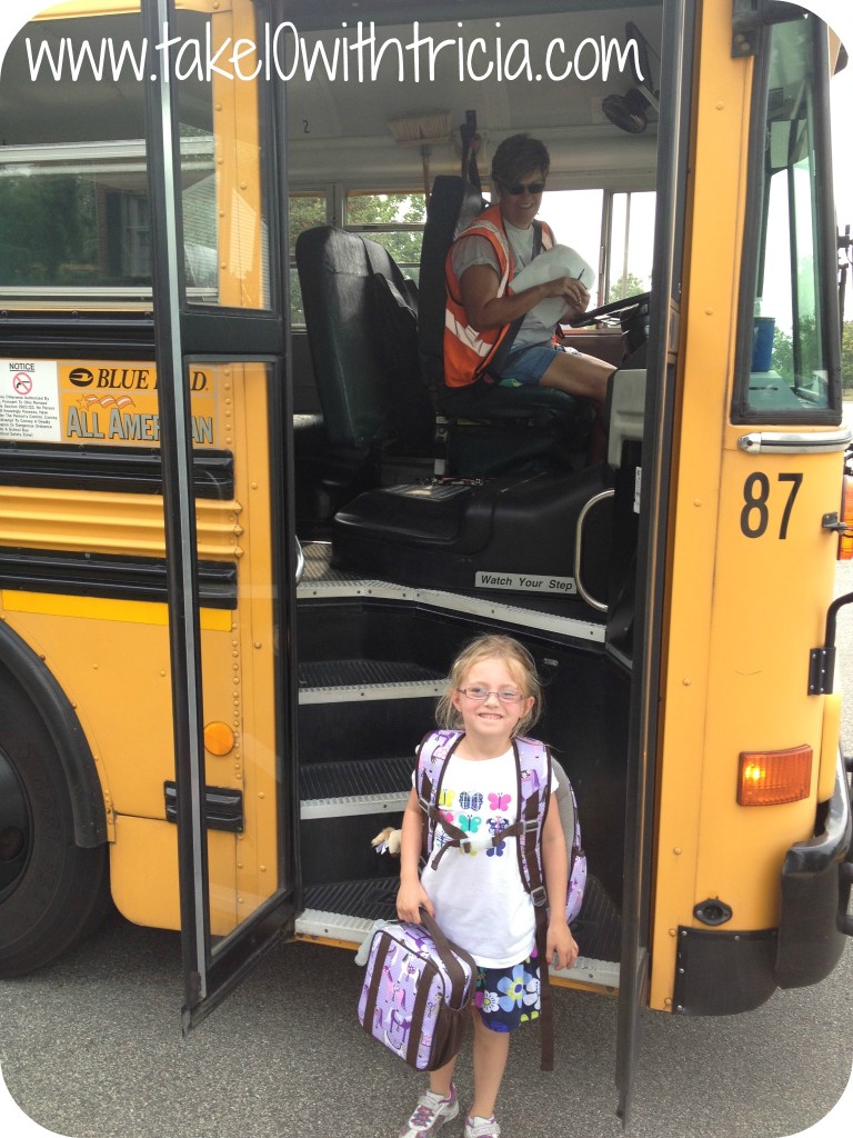 Stella-getting-off-the-bus