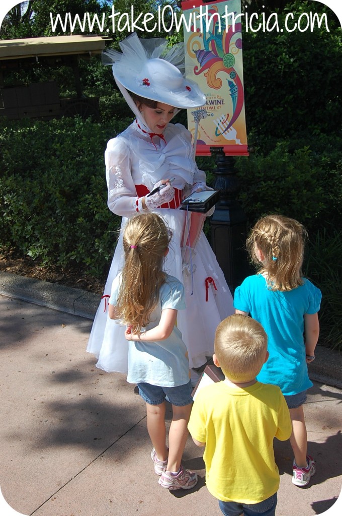 Mary-Poppins-signing-book