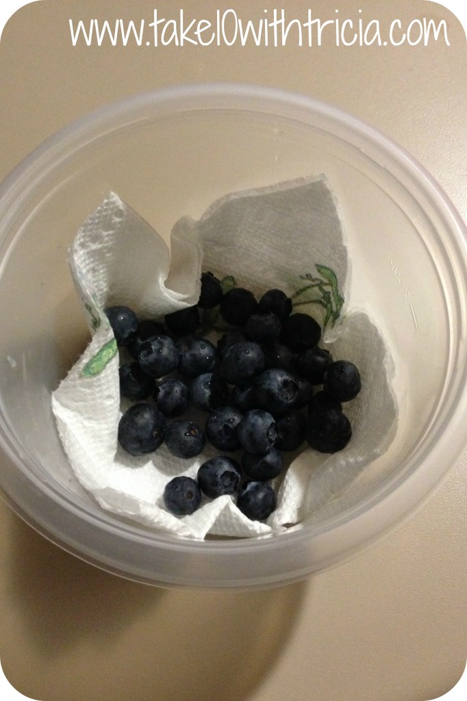 Blueberries-in-tupperware