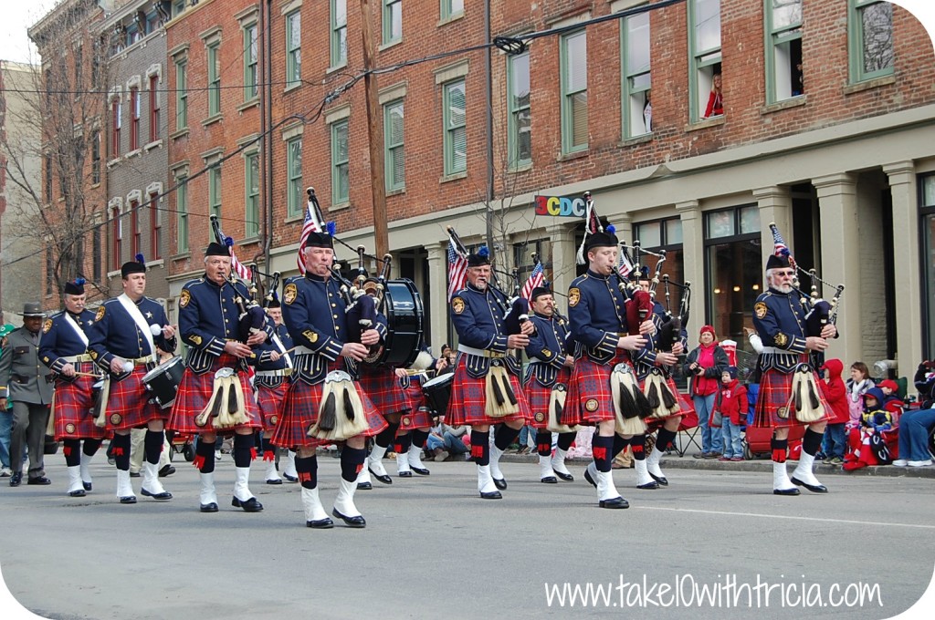 reds-opening-day-parade-bagpipes