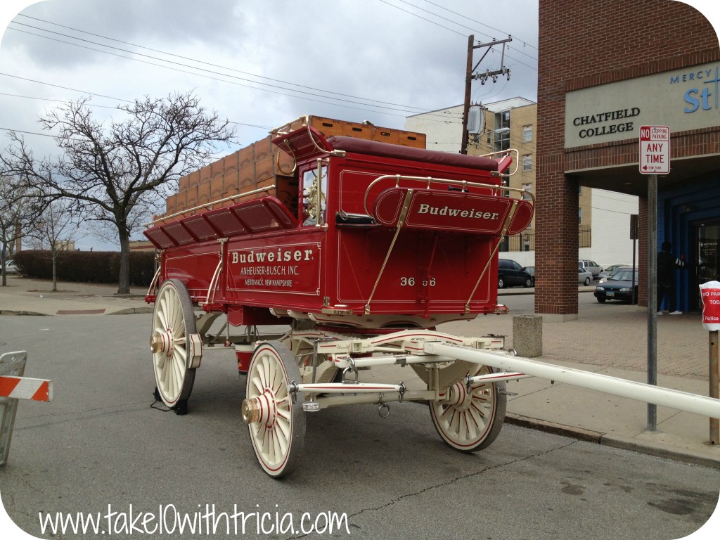 reds-opening-day-parade-budweiser-wagon