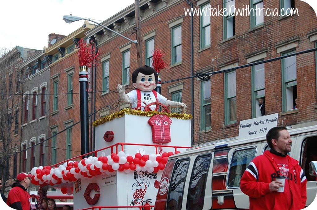 reds-opening-day-parade-frischs-big-boy