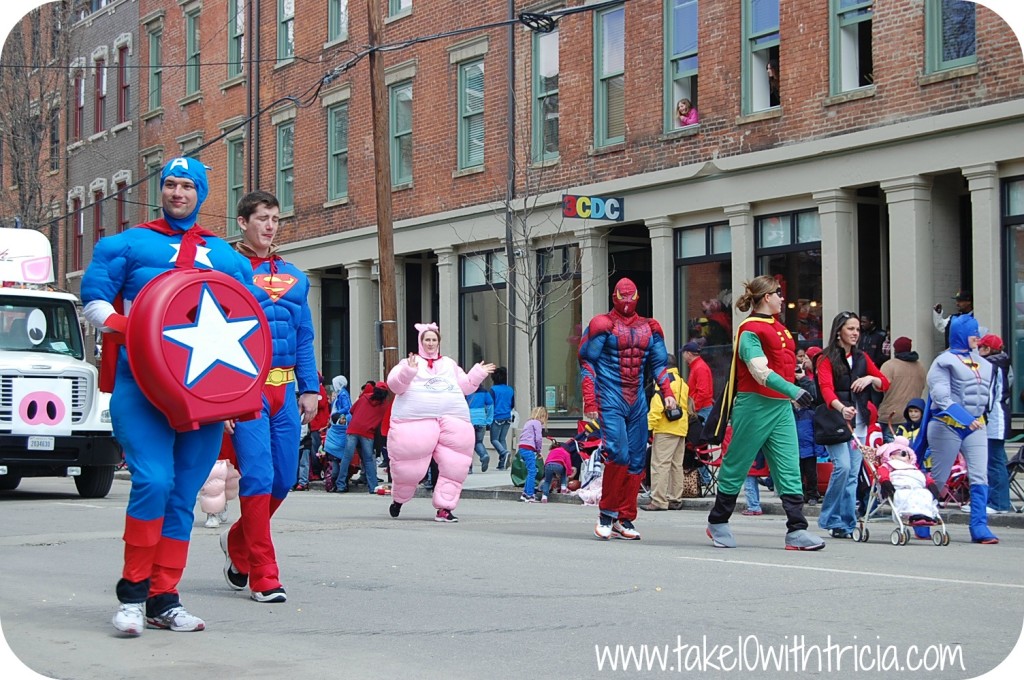 reds-opening-day-parade-superheroes